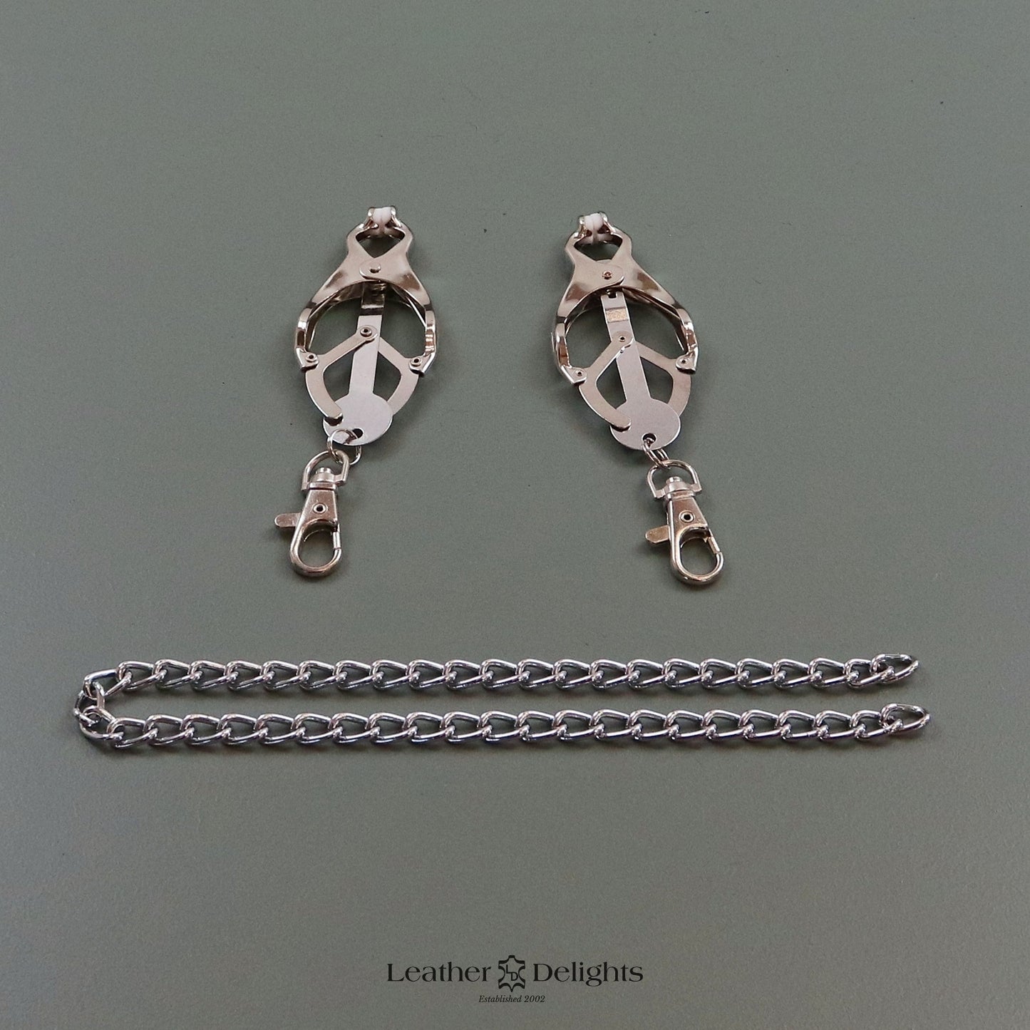 Clover Clamps with Chain