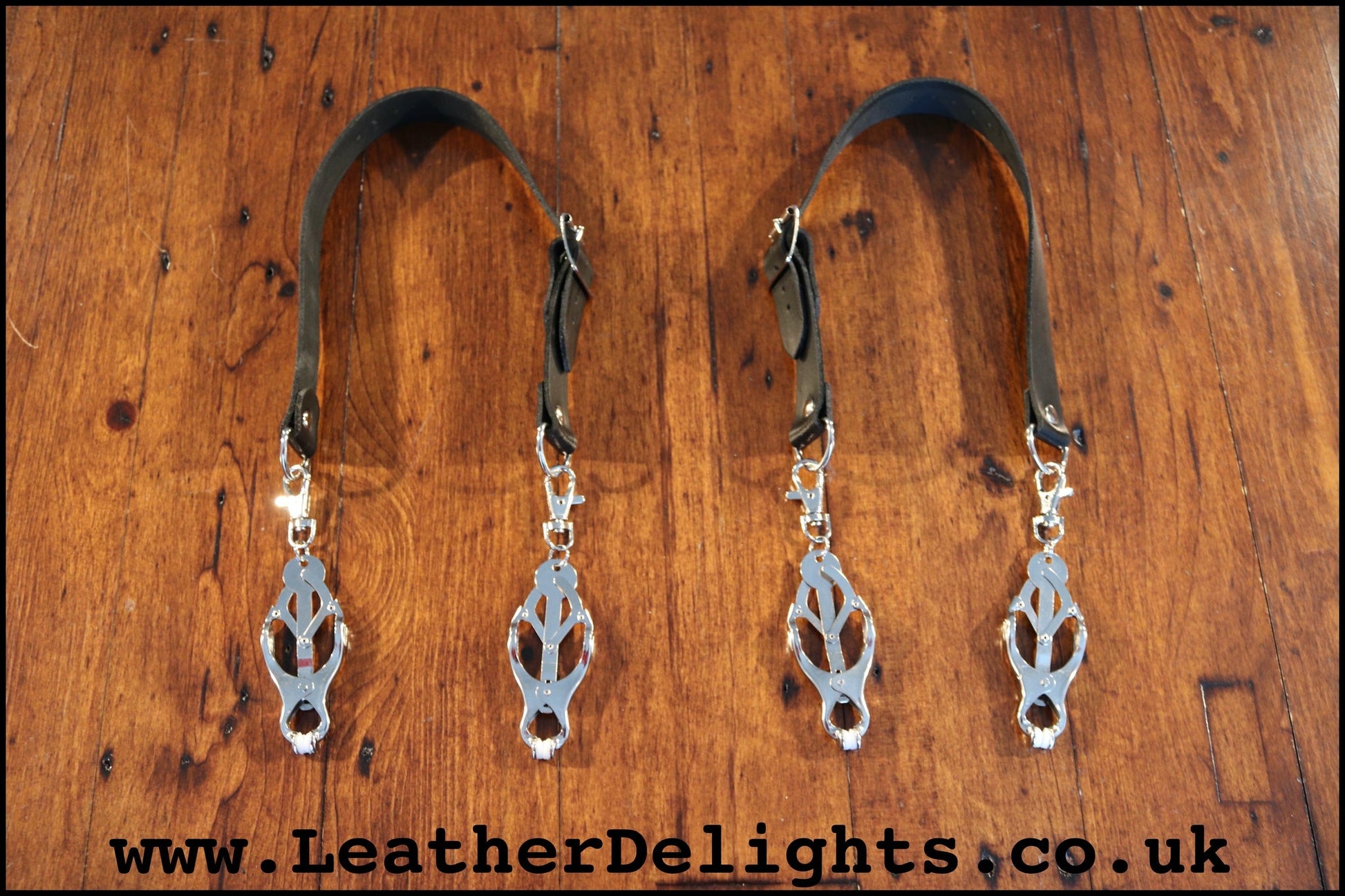Labia Spreaders Clover Clamps - Leather Delights